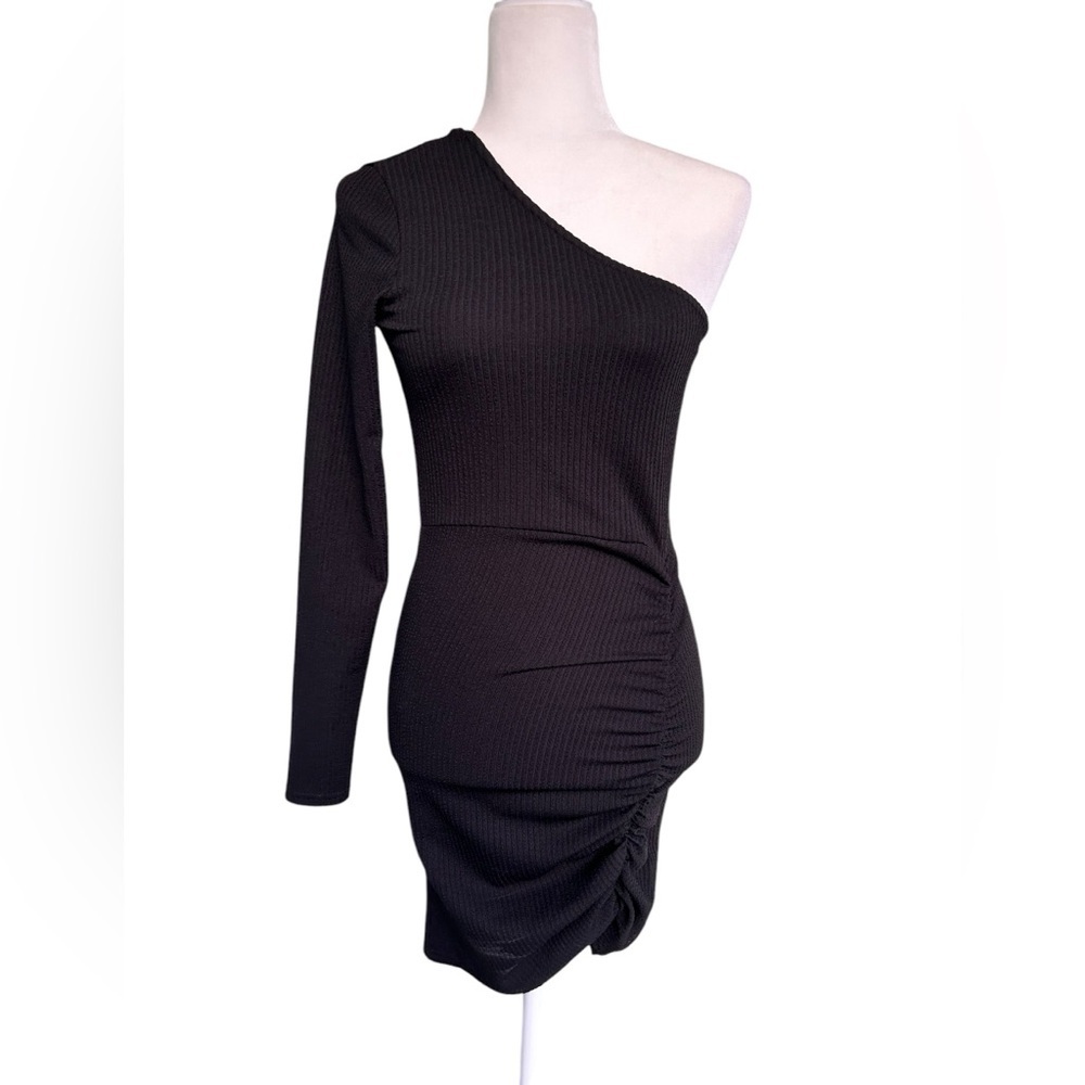 Pretty little thing BLACK ONE SHOULDER LONG SLEEVE BODYCON DRESS NWT Size 6 - Picture 3 of 13